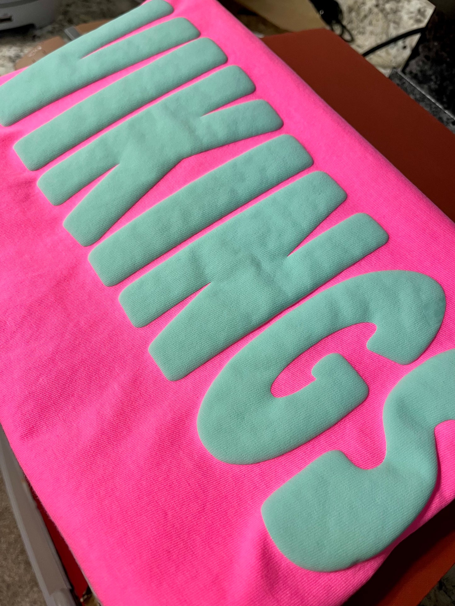 NEON PINK w/ MINT PUFF