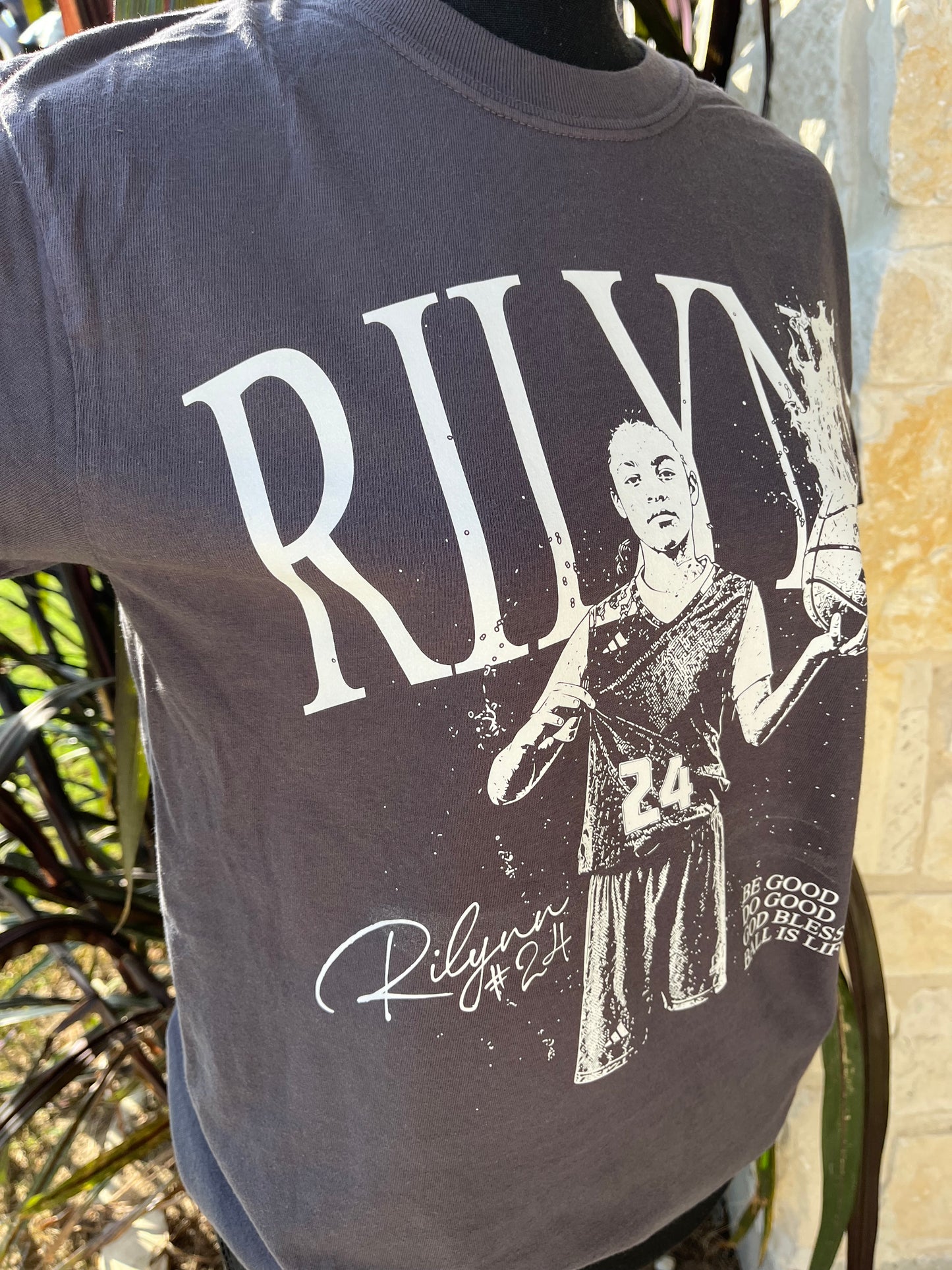 HEADLINER PICTURE TEE