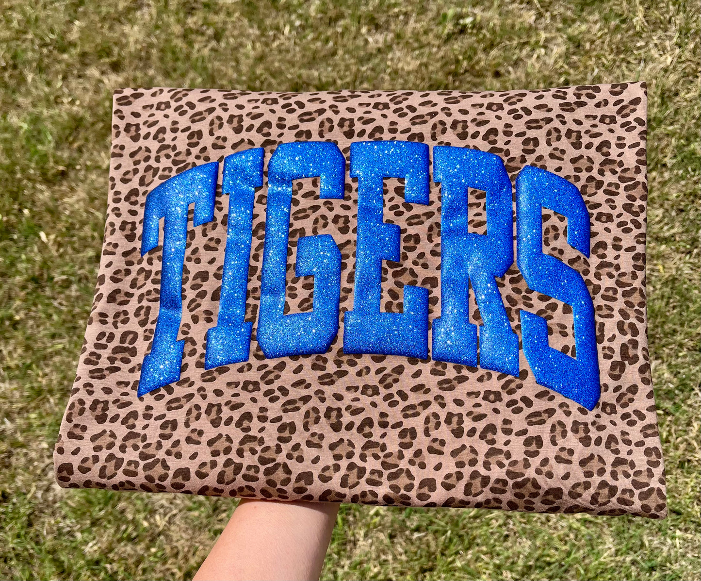 LEOPARD SCHOOL SPIRIT CURVE