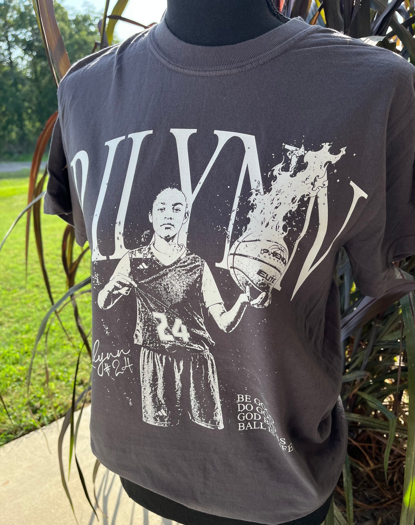 HEADLINER PICTURE TEE