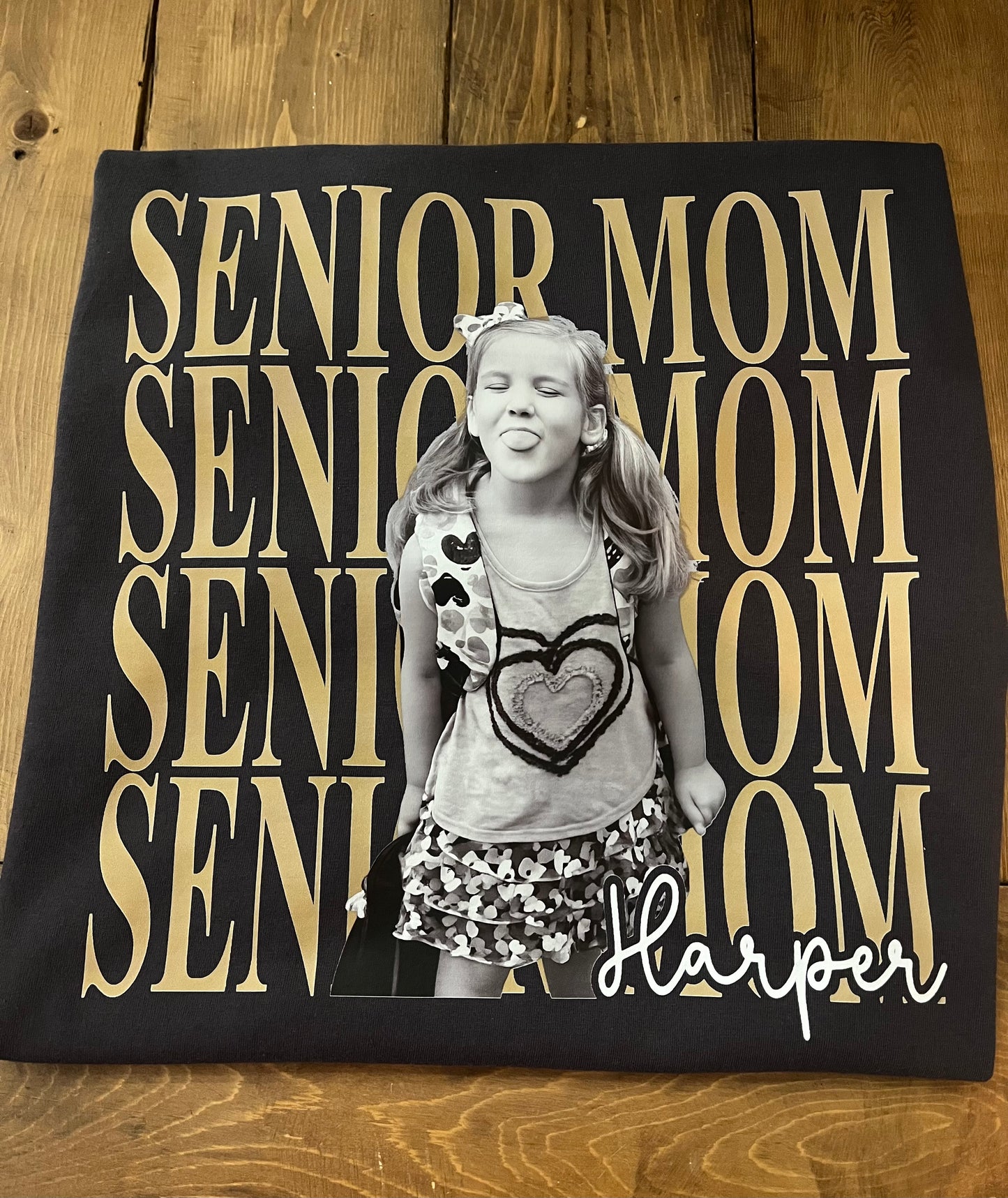 PROUD MOM PICTURE TEE