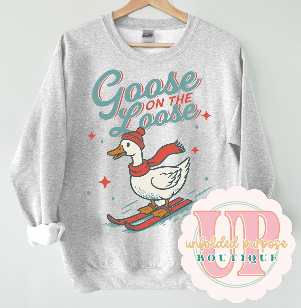 CHRISTMAS GOOSE ON THE LOOSE